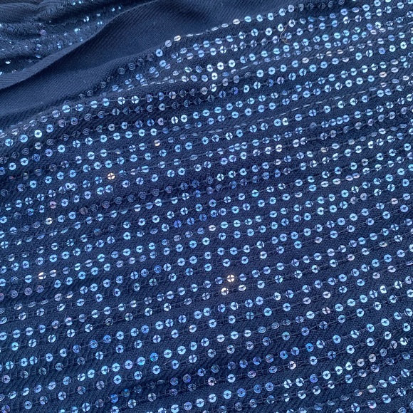 New York & Co black w/ silver sequin pashmina scarf wrap 100% Viscose - NWT - Picture 7 of 13